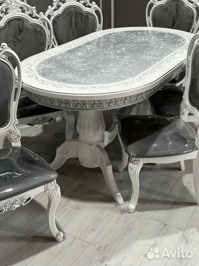 Стол и Стулья