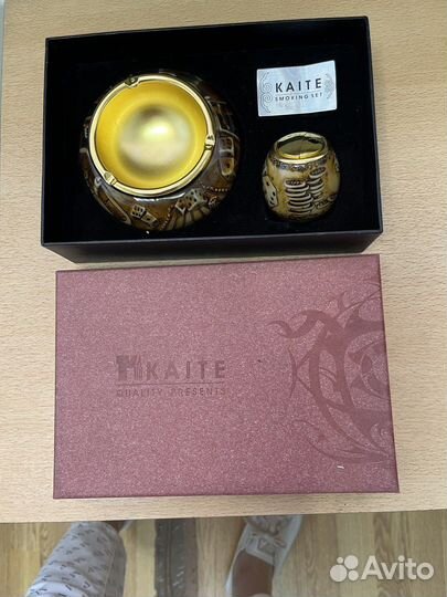 Пепельница и зажигалка -подарочный набор в коробке