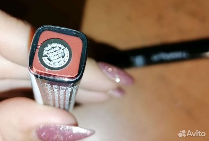 Жидкая помада Avon