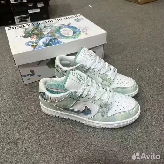 Кроссовки Nike Dunk Low China Dragon Year Limited