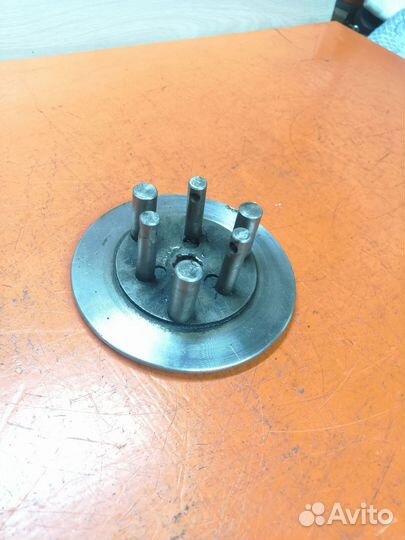 Внутренний столик корзины Сцепления Ява Старушка