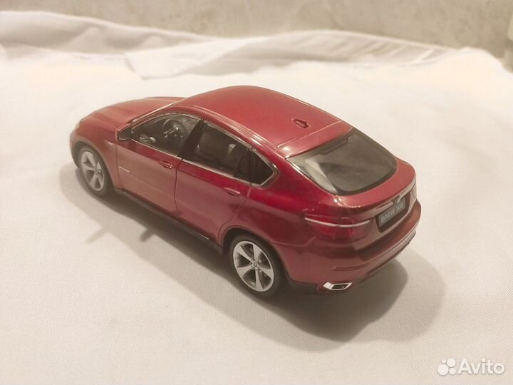 Модель BMW x6 1:24 welly