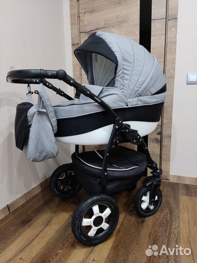 Коляска 2 в 1 в отличном состоянии