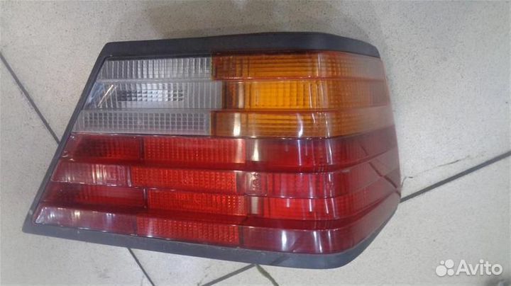 Фонарь задний наружный правый Mercedes Benz E-Сla