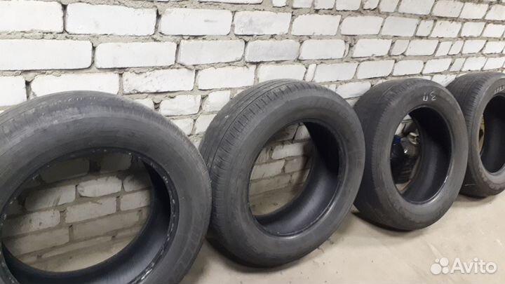 Bridgestone Dueler H/L 235/65 R18 106V