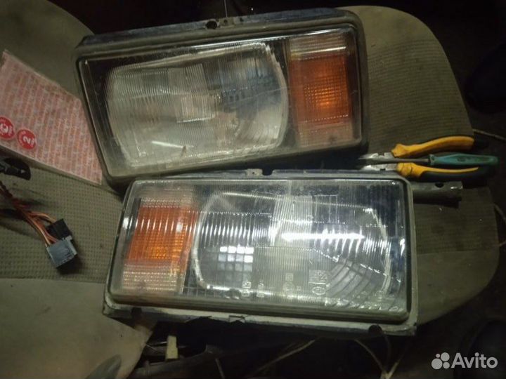 Фара галогеновая передняя LADA 2104