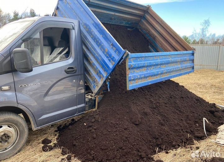 Перегной навоз земля на мини самосвале