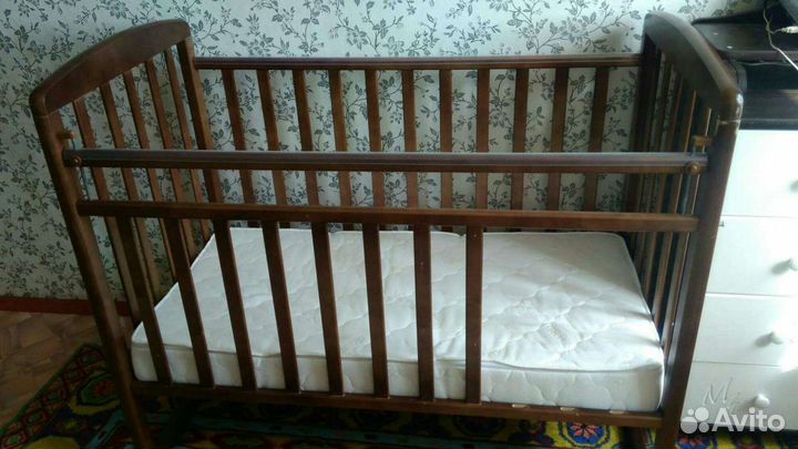 Детская кроватка