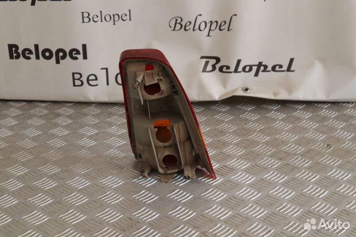 Фонарь Opel Kadett хэтчбек