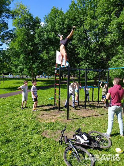 Спортивная площадка воркаут брусья турник рукоход
