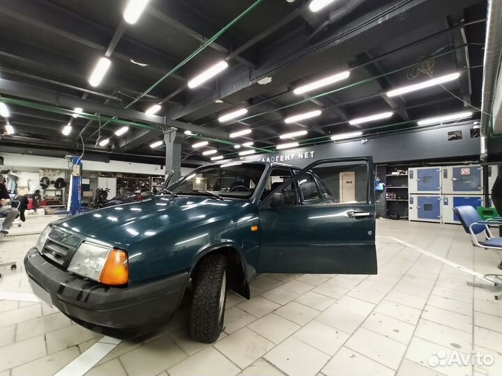 ИЖ 2126 1.6 МТ, 2001, 100 000 км