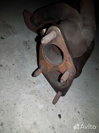 Коллектор выпускной VW Passat B5 VR-5 2,3L