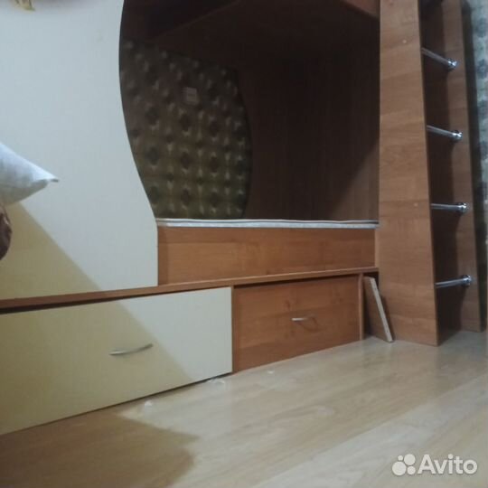 Двухярусная кровать