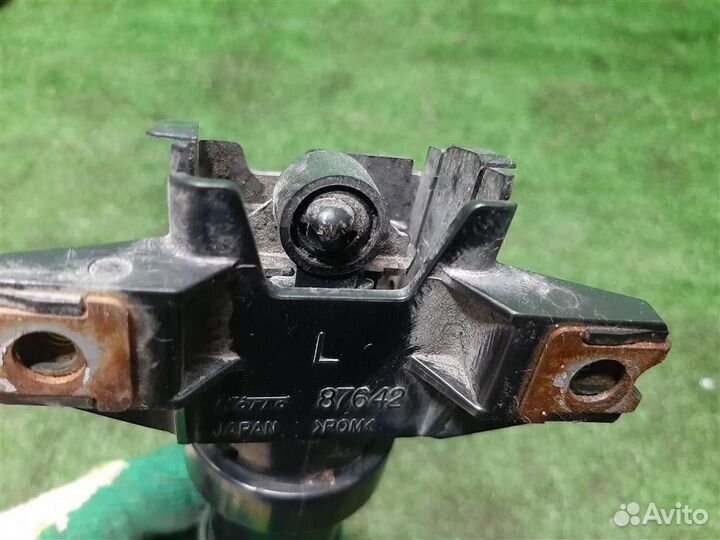 Форсунка омывателя фары левой Mitsubishi Grandis