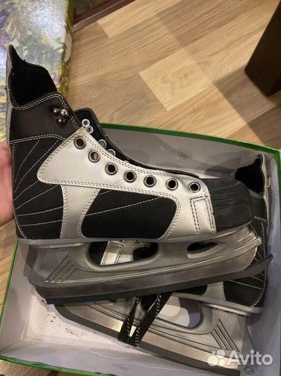 Коньки хоккейные 38 размер