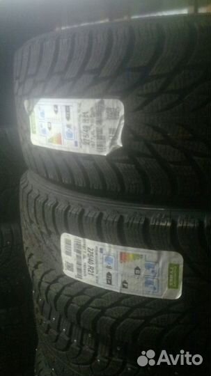 Nokian Tyres Hakkapeliitta R3 SUV 315/35 R21 и 275/40 R21 111T