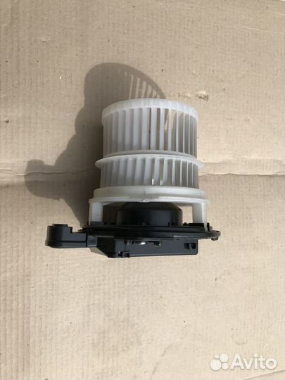 Мотор печки lexus RX4