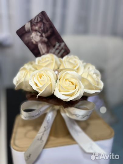 Стаканчик из мыльных ароматных роз