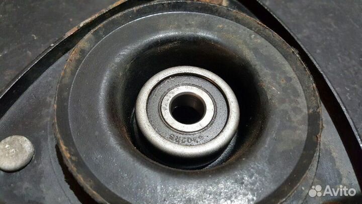 Опора амортизаторов передняя Subaru Forester SG5