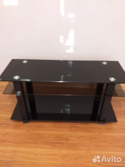 Стеклянная тумба