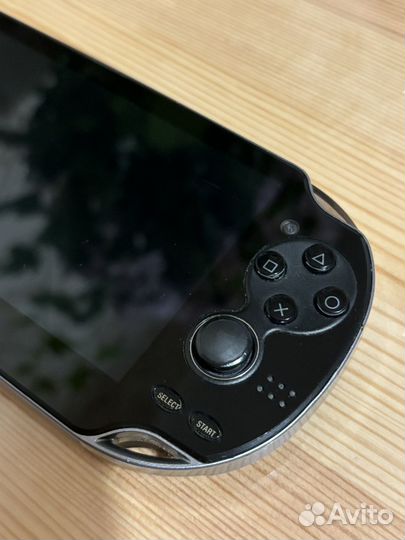 Sony PS Vita 3G 64gb прошитая Wi-Fi Bluetooth