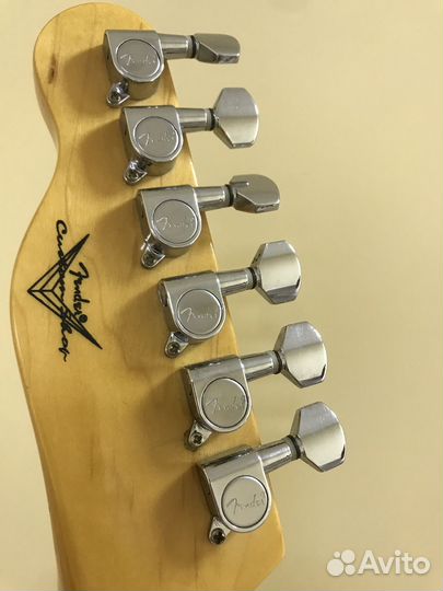 Электрогитара fender