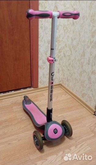 Самокат трехколесный Globber