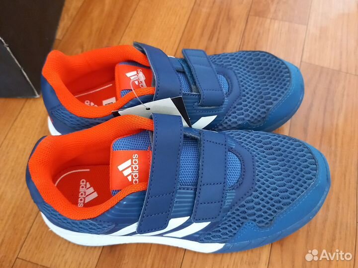 Кроссовки Adidas AltaRun