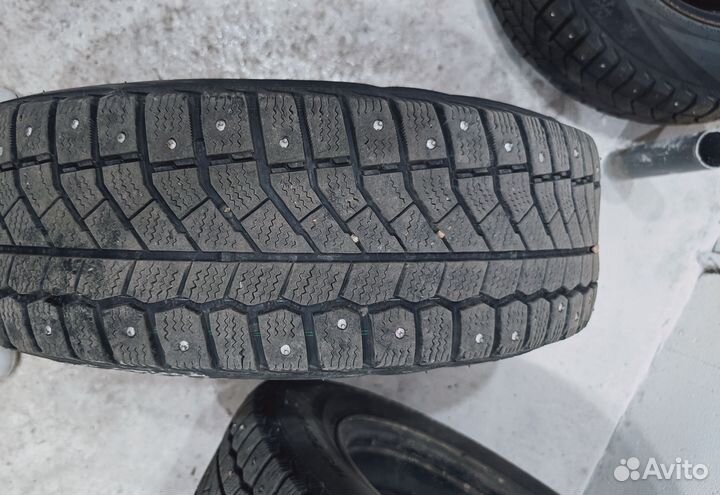 Viatti Brina Nordico V-522 185/70 R14 88T