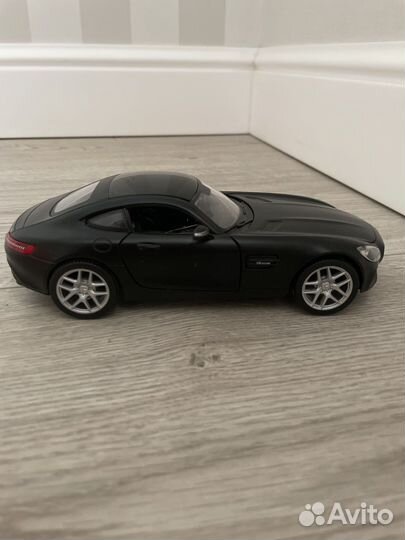 Модель автомобиля mercedes