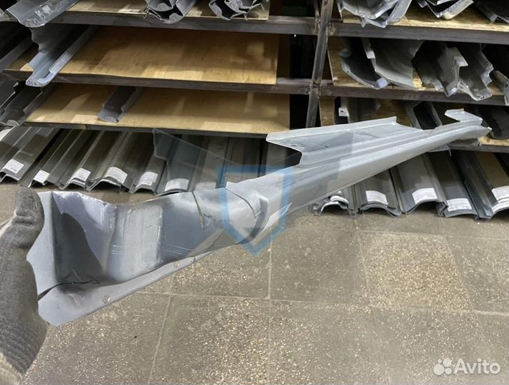 Порог левый Toyota Land Cruiser 100 (Klokkerholm)