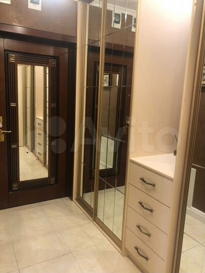 3-к. квартира, 87 м², 3/4 эт.