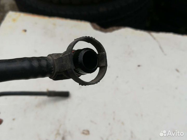 Трубка Форд Фокус 2