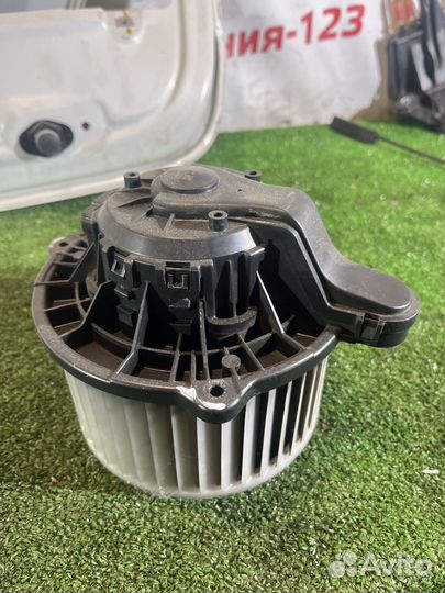 Моторчик печки i30 gd
