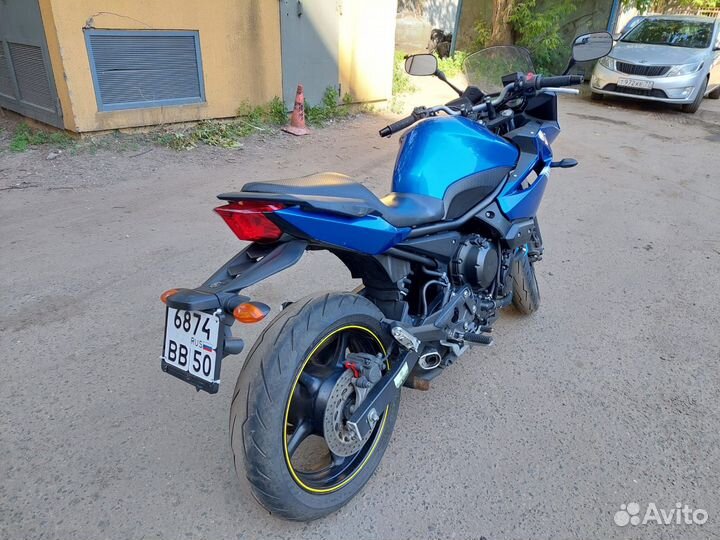 Yamaha XJ6 (FZ6R) Diversion