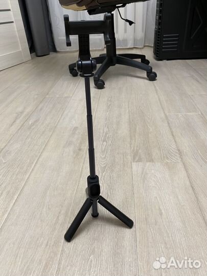 Трипод Xiaomi Mi Selfie Stick tripod