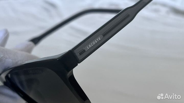 Очки солнцезащитные Lacoste мужские