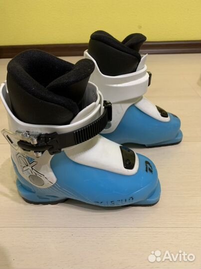 Горнолыжные ботинки детские размер 18,5