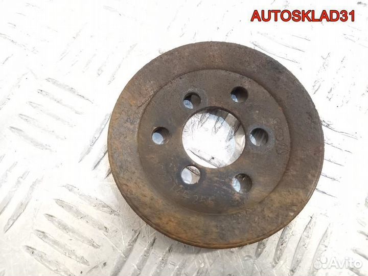 Шкив насоса гур VW Passat B4 1994-1996 027145255