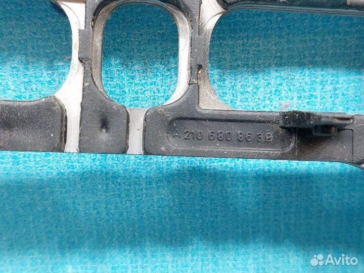 Накладка консоли Mercedes-Benz E-Class W210