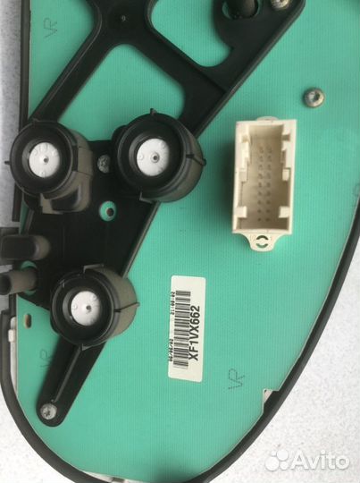 Приборная панель Peugeot 206 АКПП