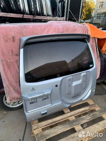 Крышка багажника Mitsubishi Pajero 3 V75W