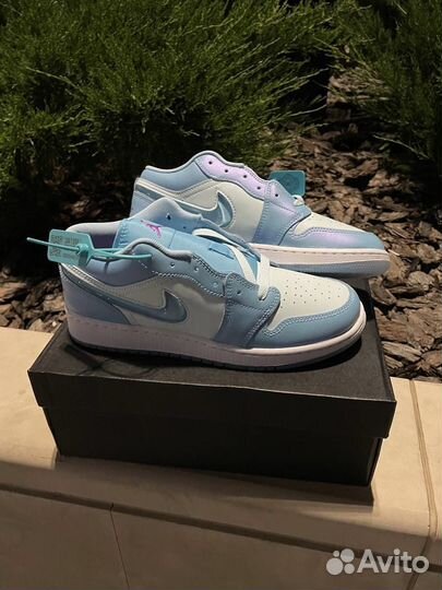 Nike Air Jordan 1 Low 