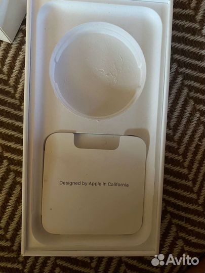 Коробка от iPhone 11 128 gb green