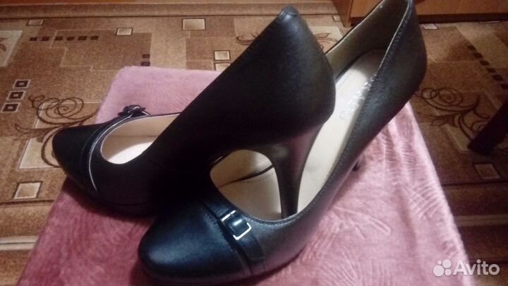 Продам кожанные туфли