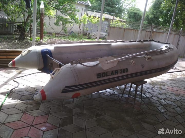 Лодка Solar 380 в комплекте с мотором