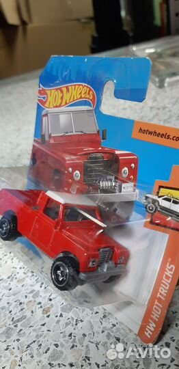 Модель Hot Wheels Land Rover Series III Pickup