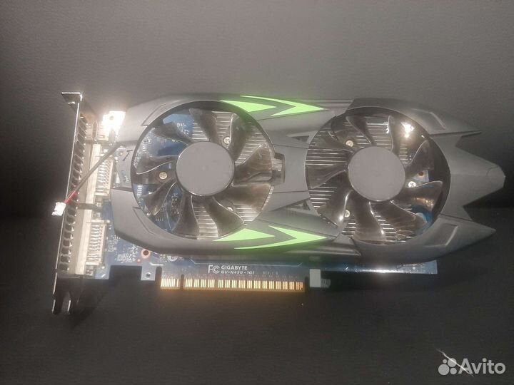 Видеокарта GTS 450 с кастомным охлаждением