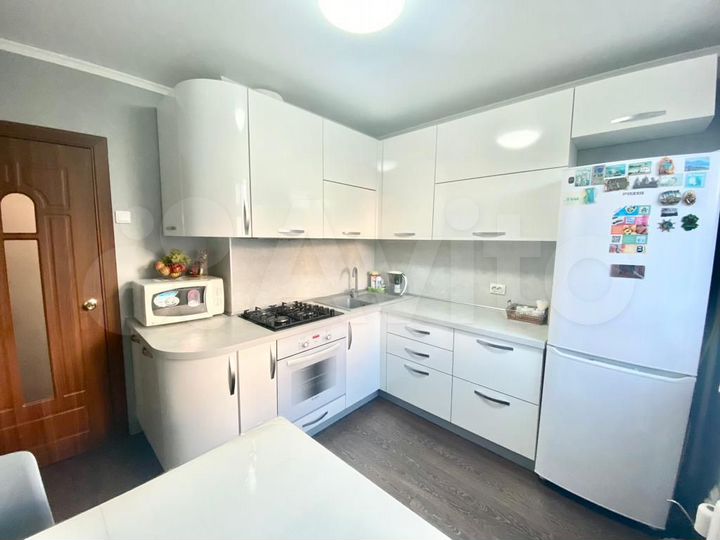 3-к. квартира, 75 м², 3/9 эт.