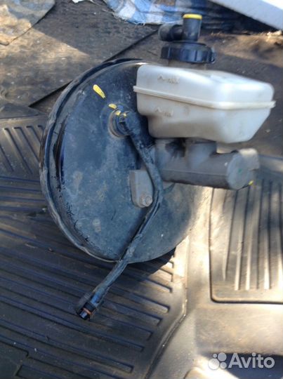 Вакуумный усилитель Рено Сандеро